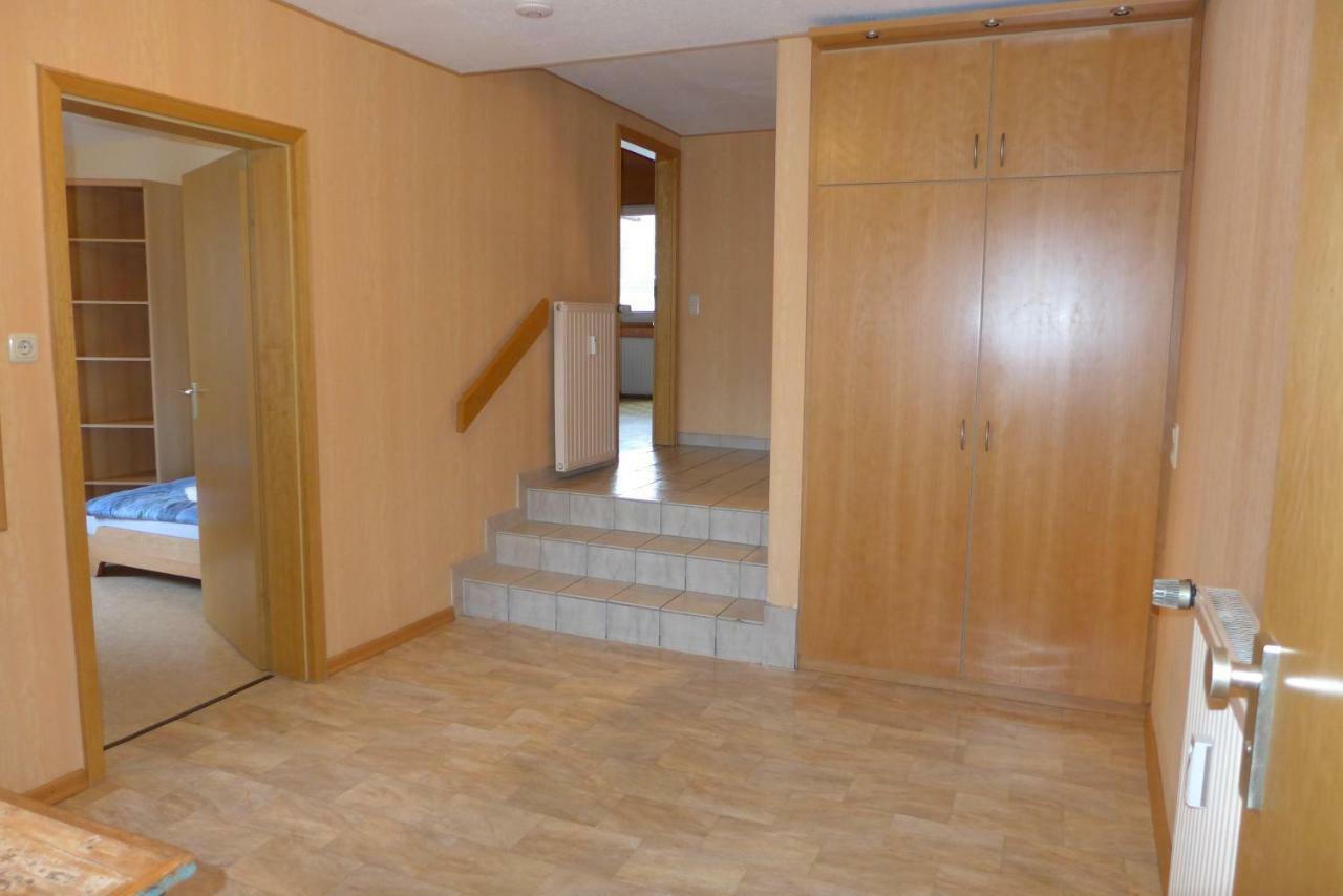 Messe Cgn/Dus Grossraeumige Wohnung In Guter Verkehrslage Leverkusen Dış mekan fotoğraf