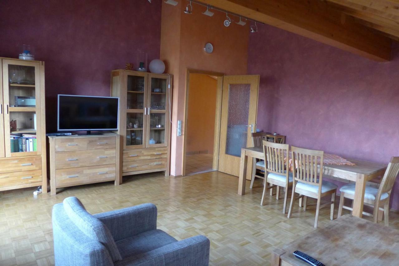 Messe Cgn/Dus Grossraeumige Wohnung In Guter Verkehrslage Leverkusen Dış mekan fotoğraf